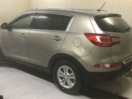 Kia Sportage 2013 года за 5 000 000 тг. в Атырау – фото 2