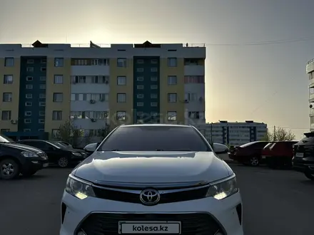 Toyota Camry 2015 года за 10 500 000 тг. в Караганда