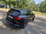 BMW X5 2022 года за 50 000 000 тг. в Алматы – фото 4