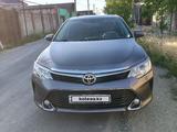 Toyota Camry 2016 года за 11 000 000 тг. в Тараз – фото 2