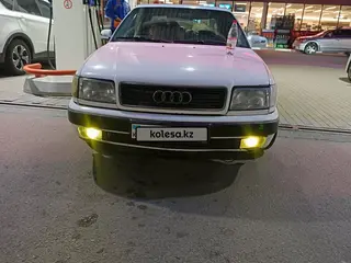 Audi 100