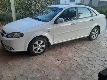 Chevrolet Lacetti 2023 года за 7 500 000 тг. в Атырау – фото 3