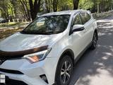 Toyota RAV4 2016 годаүшін10 900 000 тг. в Шымкент