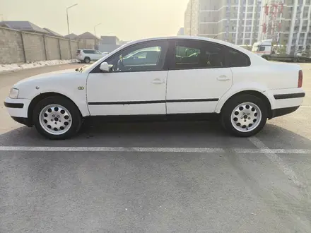 Volkswagen Passat 1997 года за 900 000 тг. в Алматы