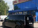 Hyundai Staria 2022 годаүшін21 800 000 тг. в Алматы – фото 3
