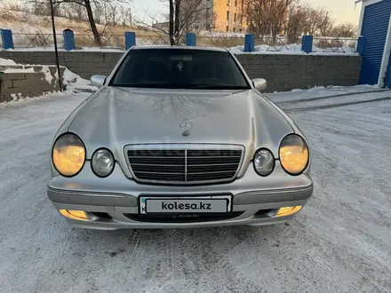 Mercedes-Benz E 240 2000 года за 3 999 999 тг. в Темиртау – фото 2