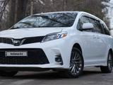 Toyota Sienna 2020 года за 15 900 000 тг. в Алматы – фото 4