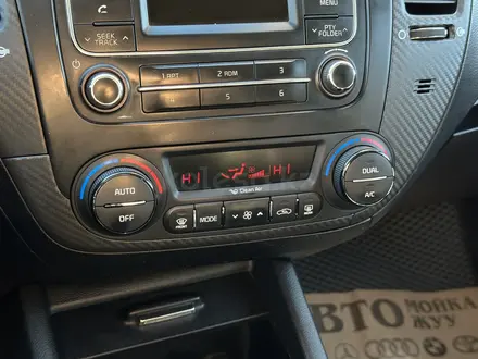 Kia Cerato 2014 года за 5 800 000 тг. в Атырау – фото 24