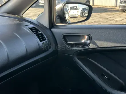 Kia Cerato 2014 года за 5 800 000 тг. в Атырау – фото 27