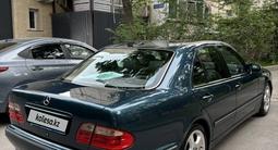 Mercedes-Benz E 320 2001 года за 7 400 000 тг. в Алматы – фото 2