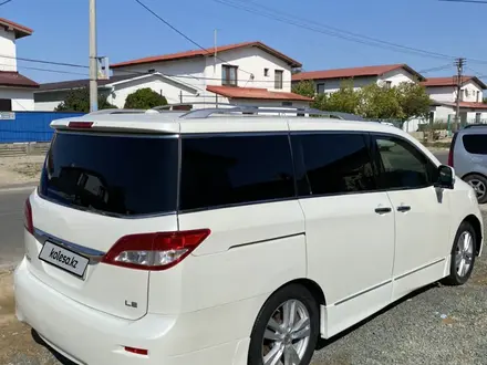 Nissan Quest 2013 года за 6 000 000 тг. в Атырау – фото 2