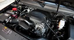 Двигатель 6.2 на Cadillac Escalade раздатка АКПП автомат коробка кадилак за 133 000 тг. в Алматы