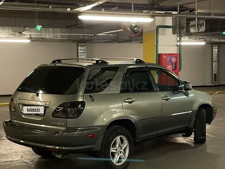 Lexus RX 300 2001 года за 6 000 000 тг. в Алматы – фото 4