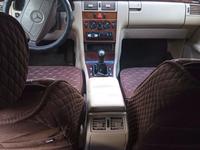 Mercedes-Benz E 200 1995 года за 2 550 000 тг. в Усть-Каменогорск