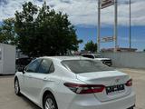 Toyota Camry 2023 годаfor19 900 000 тг. в Шымкент – фото 4