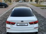 Kia K5 2019 года за 8 500 000 тг. в Алматы – фото 3