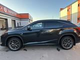 Lexus RX 300 2019 года за 28 700 000 тг. в Атырау