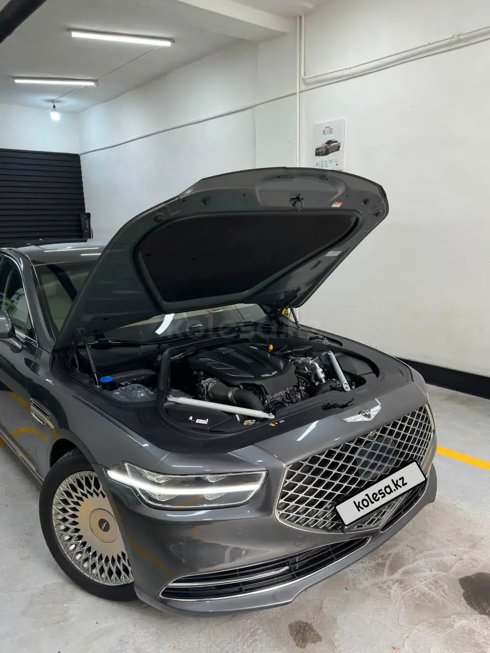 Genesis G90, 2019