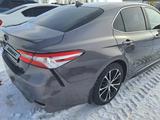 Toyota Camry 2019 годаүшін11 800 000 тг. в Актобе – фото 2