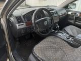 Volkswagen Touareg 2005 года за 3 500 000 тг. в Кокшетау