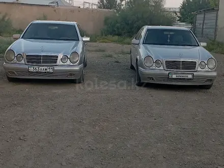 Mercedes-Benz E 280 1996 года за 3 600 000 тг. в Аральск – фото 3