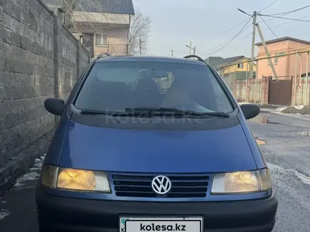 Volkswagen Sharan 1995 года за 2 350 000 тг. в Алматы – фото 8