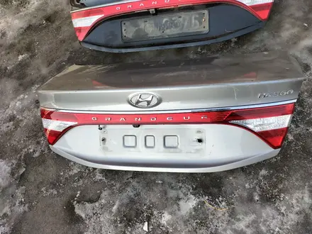 Крышка багажника на хюндай грандеур за 971 тг. в Алматы – фото 12
