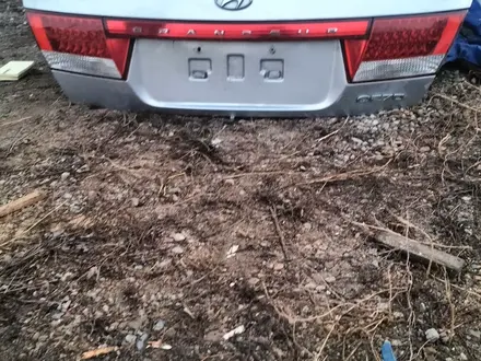 Крышка багажника на хюндай грандеур за 971 тг. в Алматы – фото 8