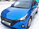 Hyundai Accent 2021 года за 8 400 000 тг. в Петропавловск – фото 2