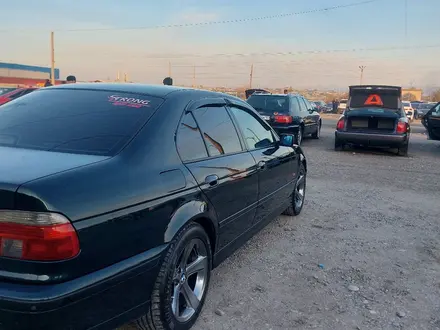 BMW 528 1996 года за 3 000 000 тг. в Туркестан – фото 2