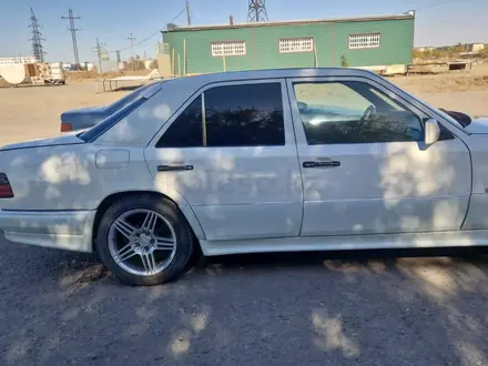 Mercedes-Benz E 200 1992 года за 1 000 000 тг. в Сатпаев – фото 4