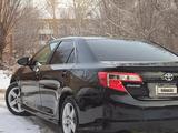 Toyota Camry 2014 года за 9 300 000 тг. в Кокшетау – фото 2