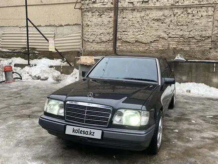 Mercedes-Benz E 280 1993 года за 3 800 000 тг. в Шымкент – фото 8