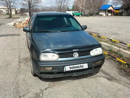 Volkswagen Golf 1996 года за 850 000 тг. в Есик – фото 7