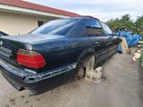 BMW 730 1994 года за 680 000 тг. в Бесагаш – фото 2
