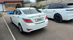 Hyundai Solaris 2015 года за 4 200 000 тг. в Атбасар – фото 2