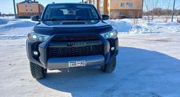 Toyota 4Runner 2018 года за 19 700 000 тг. в Актобе – фото 2