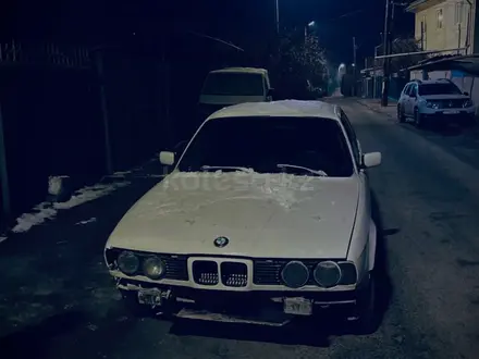 BMW 525 1991 года за 900 000 тг. в Алматы – фото 3