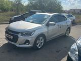 Chevrolet Onix 2024 года за 5 500 000 тг. в Караганда