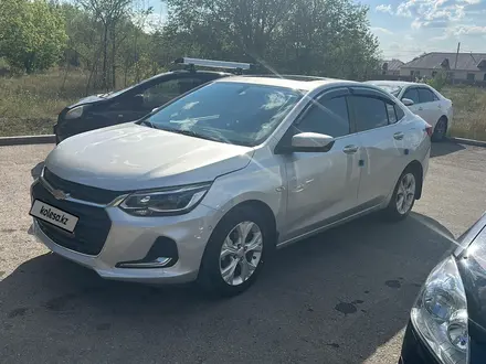 Chevrolet Onix 2024 года за 5 500 000 тг. в Караганда