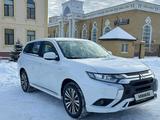 Mitsubishi Outlander 2022 годаүшін9 700 000 тг. в Актобе