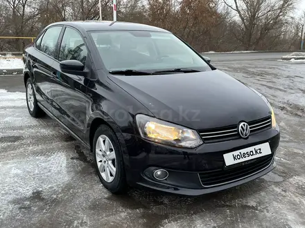 Volkswagen Polo 2014 года за 4 750 000 тг. в Актобе – фото 2