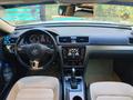 Volkswagen Passat 2014 года за 4 550 000 тг. в Уральск – фото 11