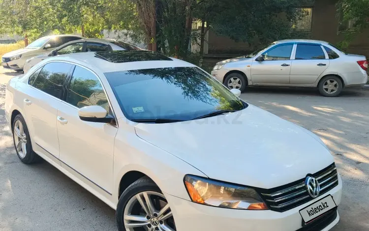 Volkswagen Passat 2014 года за 4 550 000 тг. в Уральск