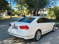 Volkswagen Passat 2014 года за 4 550 000 тг. в Уральск – фото 3