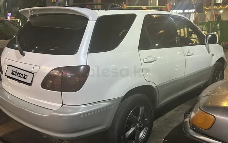 Toyota Harrier 1999 годаfor4 200 000 тг. в Алматы