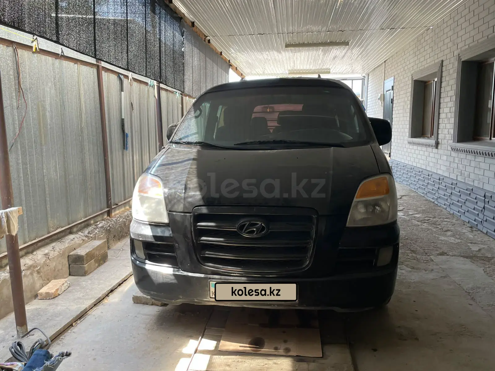 Hyundai Starex, 2004