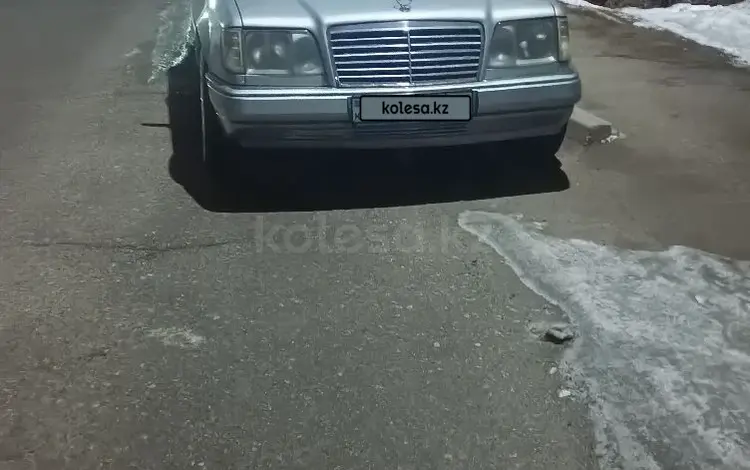 Mercedes-Benz E 230 1993 годаfor2 200 000 тг. в Алматы