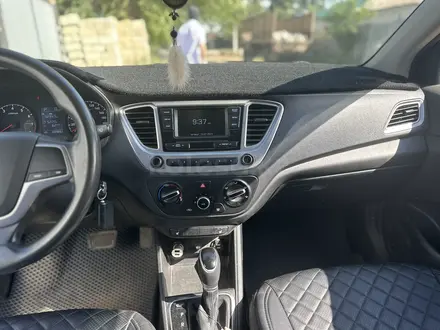 Hyundai Accent 2019 года за 7 666 666 тг. в Актобе – фото 2