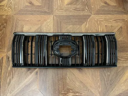Решетка радиатора оригинал Toyota Prado 150 Black onyx темный хром за 160 000 тг. в Астана